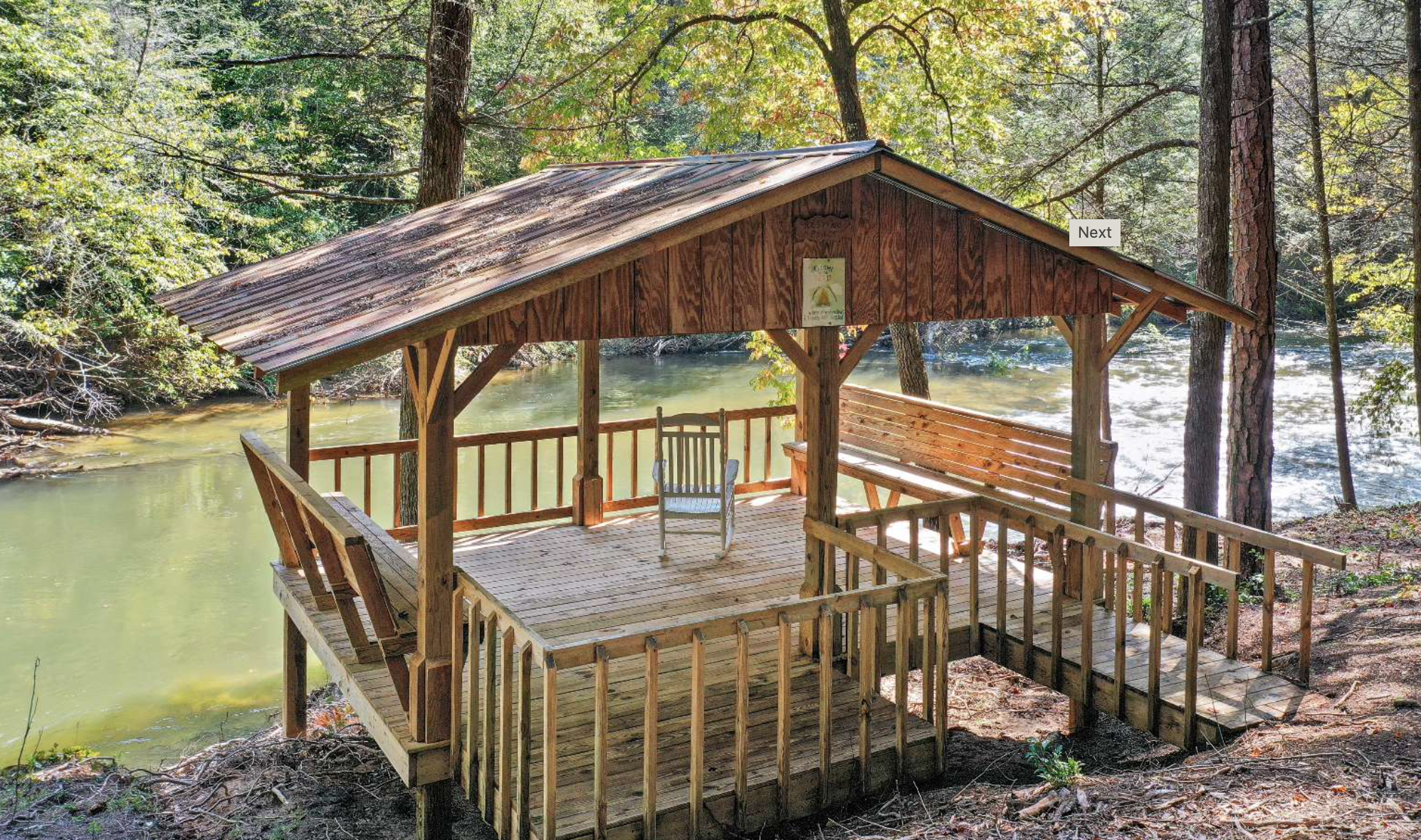 North Georgia Mountains Homes A Gazebo style Dock on the Toccoa River